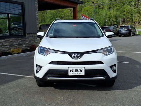 Used 2016 Toyota RAV4 XLE AWD/4WD image 2