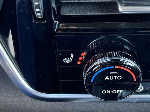 Certified 2025 Nissan Rogue SL w/ Tech Package image 20