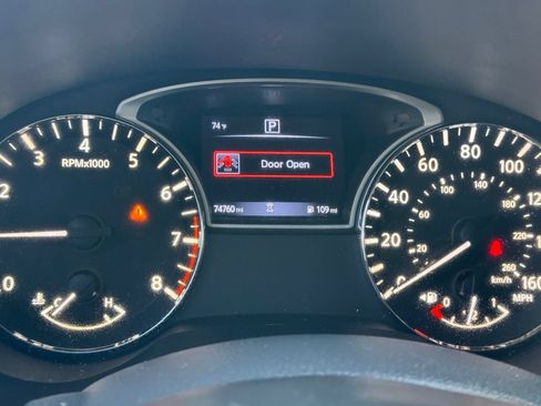 Certified 2019 Nissan Pathfinder S FWD image 13
