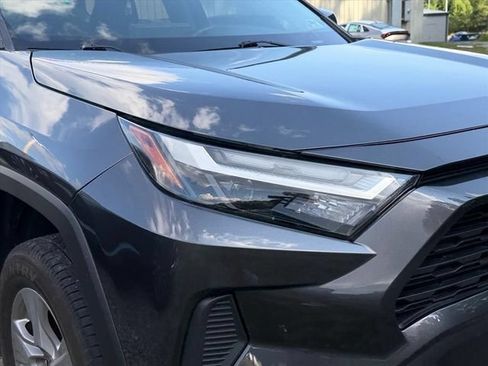Used 2025 Toyota RAV4 XLE FWD image 9
