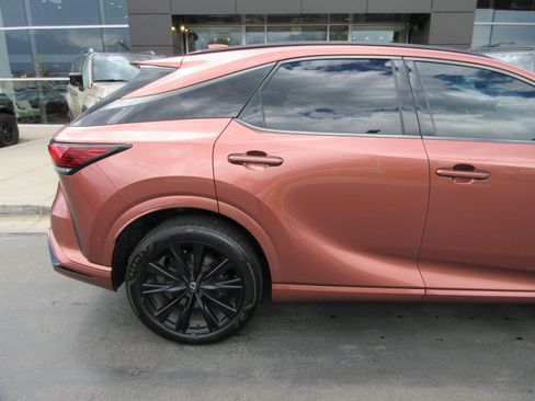 Used 2023 Lexus RX 500h F Sport w/ Accessory Package (Z1) AWD/4WD image 11