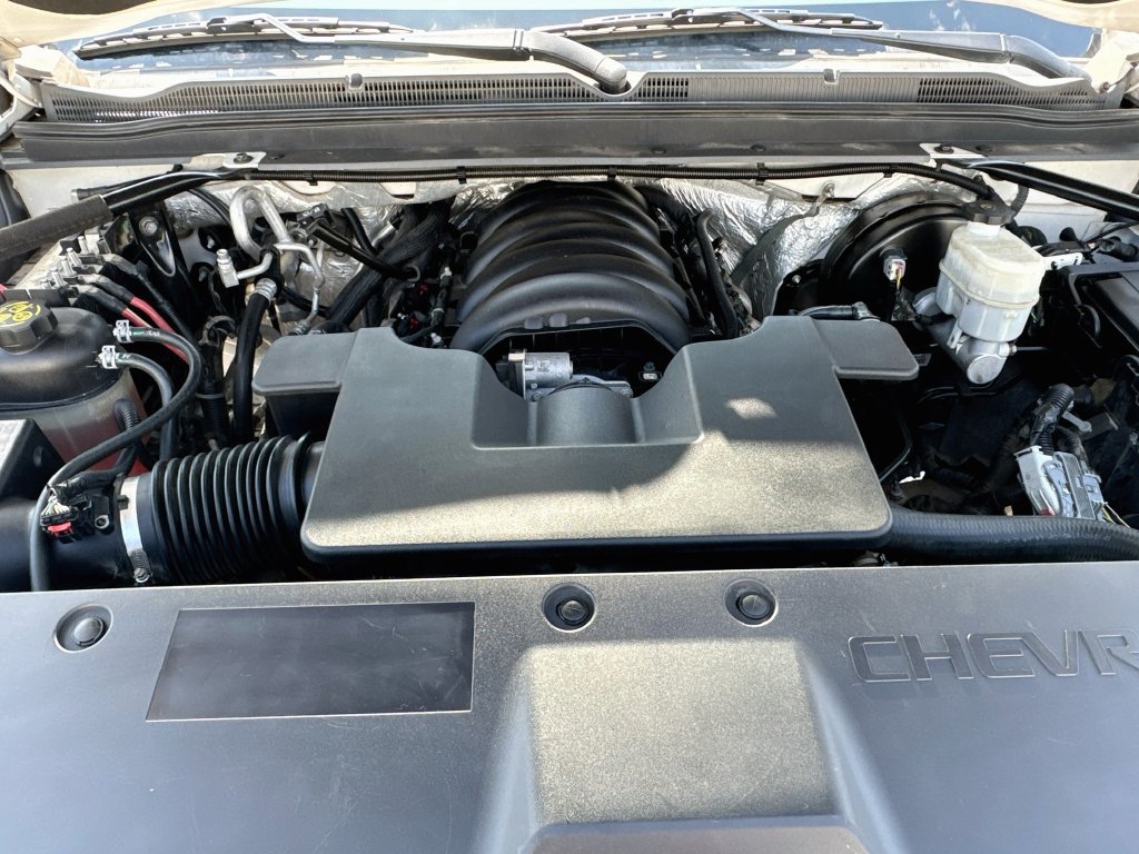 Used 2018 Chevrolet Suburban LT RWD image 37