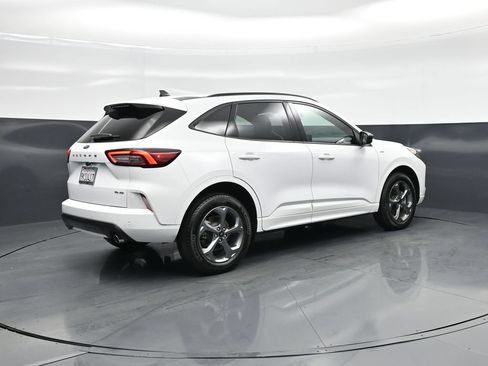 Used 2023 Ford Escape ST-Line w/ Tech Pack #1 AWD/4WD image 23