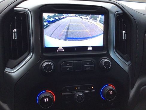 Used 2022 Chevrolet Silverado 1500 RST w/ LPO, Blackout Package image 12