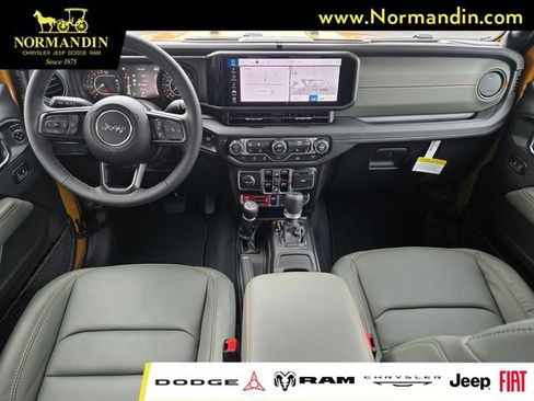 New 2026 Jeep Gladiator Mojave AWD/4WD image 7