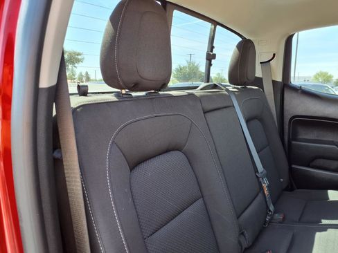 Used 2021 Chevrolet Colorado LT w/ Safety Package RWD image 15