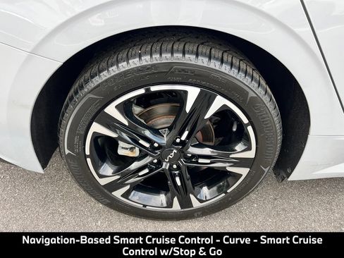 Used 2022 Kia K5 GT-Line w/ GT-Line FWD Premium Package image 13