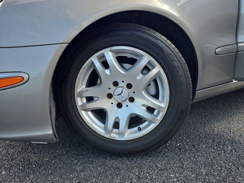 Used 2004 Mercedes-Benz E 320 Sedan image 26