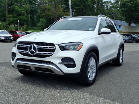 Used 2024 Mercedes-Benz GLE 350 4MATIC image 4