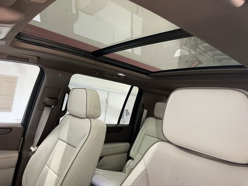 New 2026 GMC Yukon XL Denali image 17