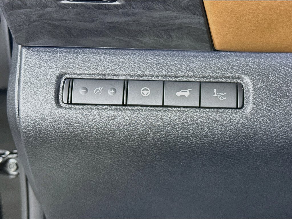 Certified 2026 Nissan Pathfinder Platinum AWD/4WD image 20