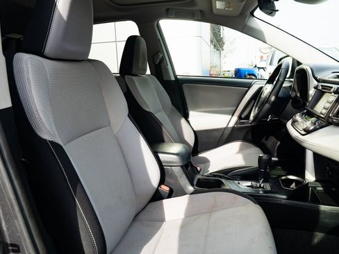 Used 2018 Toyota RAV4 XLE image 24