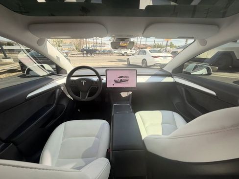Used 2022 Tesla Model 3 Long Range AWD/4WD image 23