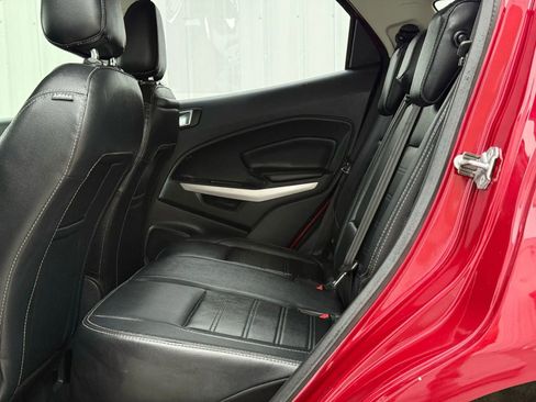 Used 2019 Ford EcoSport Titanium image 12