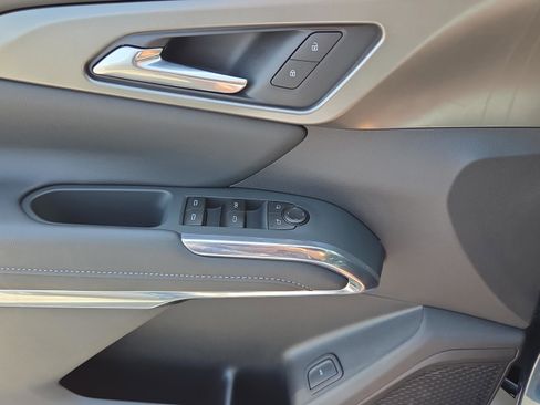 New 2026 Chevrolet Traverse LT w/ Driver Confidence Package FWD image 27