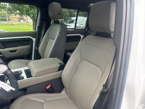 Used 2025 Land Rover Defender 110 S AWD/4WD image 14