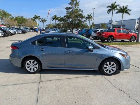 Used 2026 Toyota Corolla LE image 3