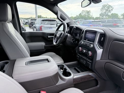 Used 2022 GMC Sierra 1500 SLT w/ SLT Premium Package AWD/4WD image 12