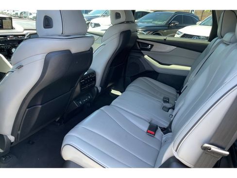 Certified 2023 Acura MDX SH-AWD w/ Advance Package image 13