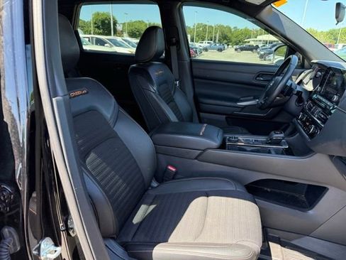 Used 2024 Nissan Pathfinder Rock Creek AWD/4WD image 10