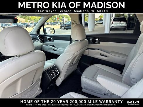 Used 2023 Kia Sorento EX AWD/4WD image 30