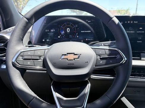 New 2026 Chevrolet Equinox LT w/ Safety and Technology Package FWD image 11
