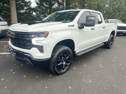 Certified 2024 Chevrolet Silverado 1500 LT Trail Boss w/ Convenience Package II image 5