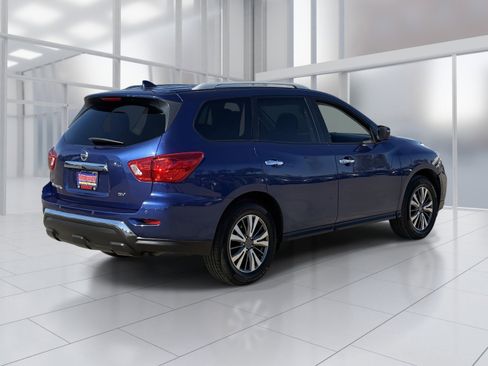 Used 2020 Nissan Pathfinder SV image 6