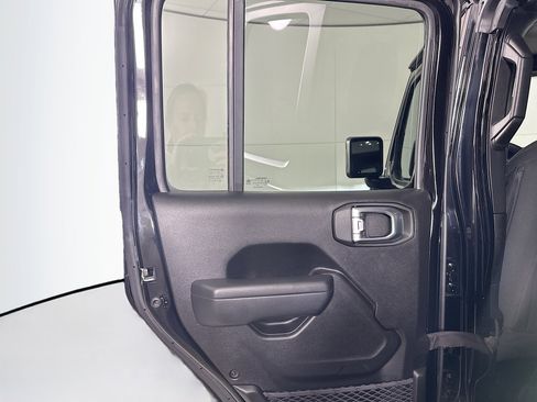 Used 2023 Jeep Wrangler Unlimited w/ Convenience Group AWD/4WD image 25