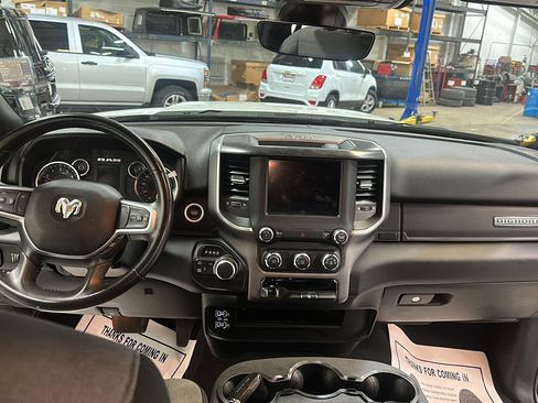 Certified 2024 RAM 2500 Big Horn image 28