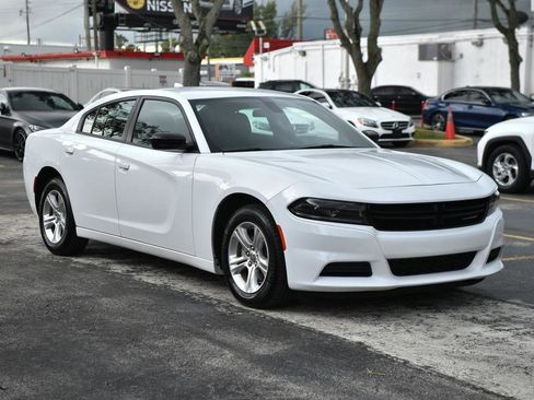 Used 2023 Dodge Charger SXT image 1