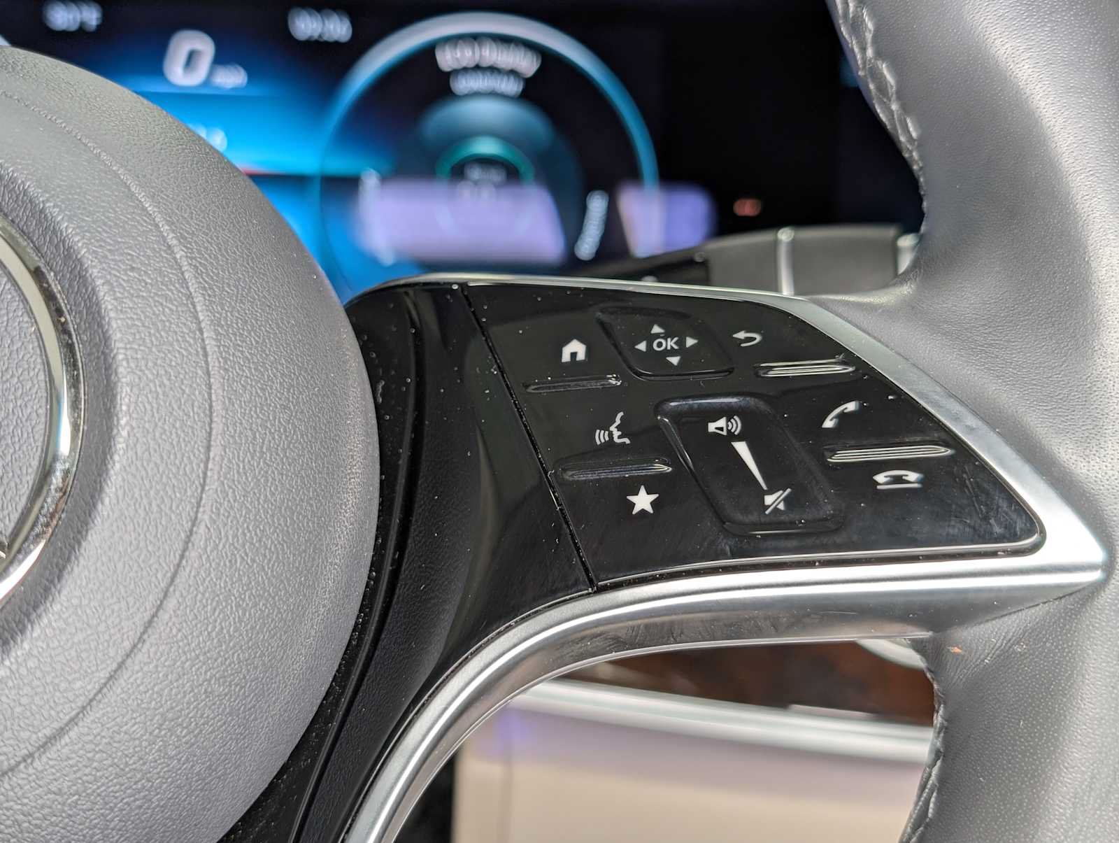 Certified 2022 Mercedes-Benz E 350 4MATIC Sedan image 32