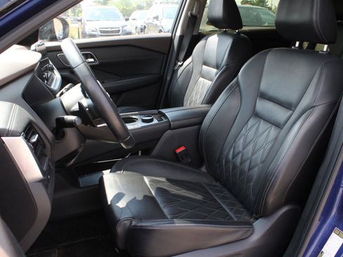 Used 2023 Nissan Rogue Platinum AWD/4WD image 16