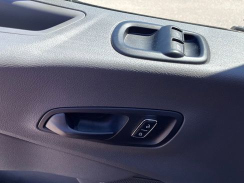 Used 2025 Ford Transit 350 XLT image 16