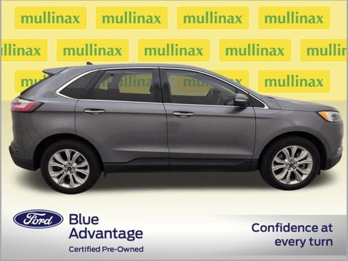 Used 2022 Ford Edge Titanium w/ Equipment Group 301A image 2