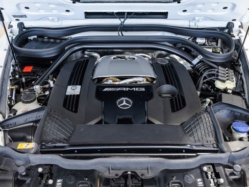 Used 2025 Mercedes-Benz G 63 AMG 4MATIC image 23