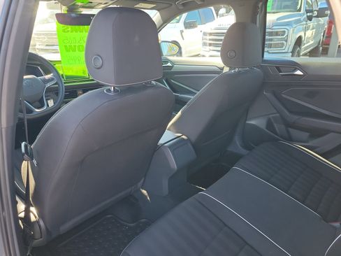 Used 2023 Volkswagen Jetta Sport image 13