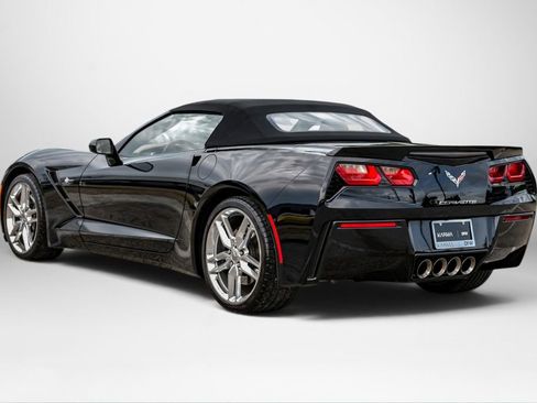 Used 2018 Chevrolet Corvette Stingray Convertible Z51 2LT RWD image 14