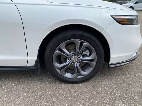 Used 2024 Honda Accord EX-L image 5