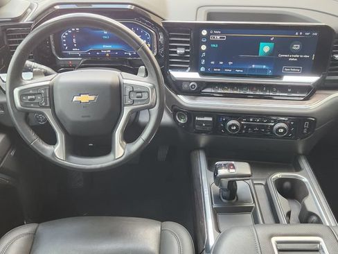 Used 2022 Chevrolet Silverado 1500 LTZ w/ Z71 Off-Road Package AWD/4WD image 27