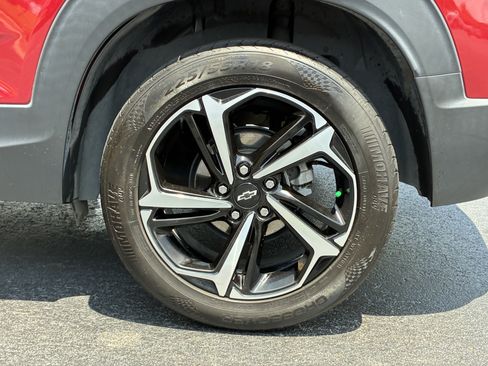 Used 2021 Chevrolet TrailBlazer RS w/ Convenience Package FWD image 9