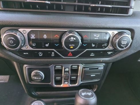 Certified 2024 Jeep Wrangler Unlimited Sport AWD/4WD image 21