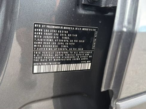 New 2026 Volkswagen Tiguan SE FWD image 24