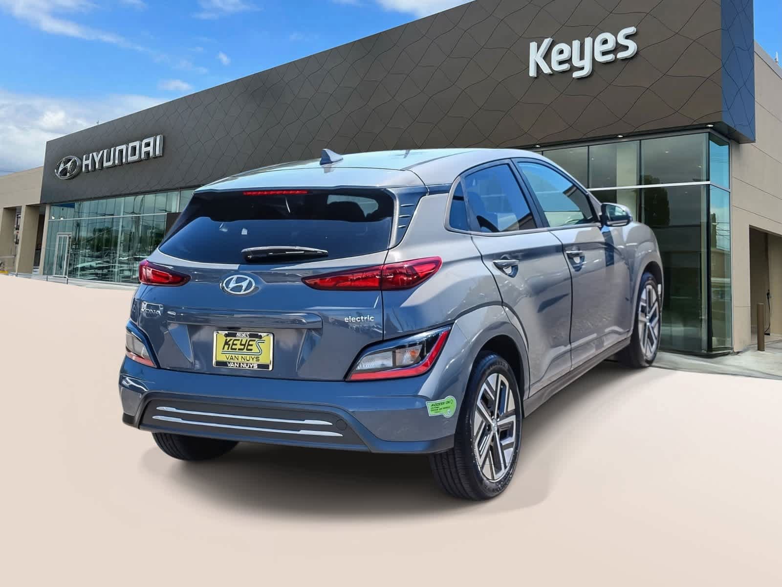 Certified 2023 Hyundai Kona SE FWD image 4