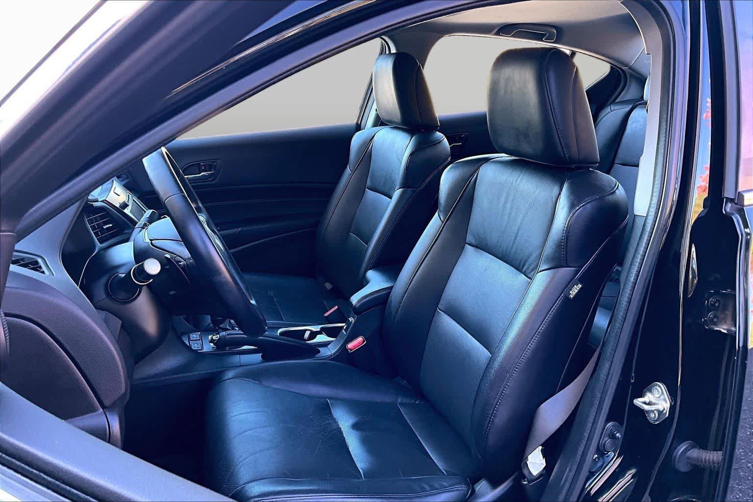 Used 2016 Acura ILX FWD image 9