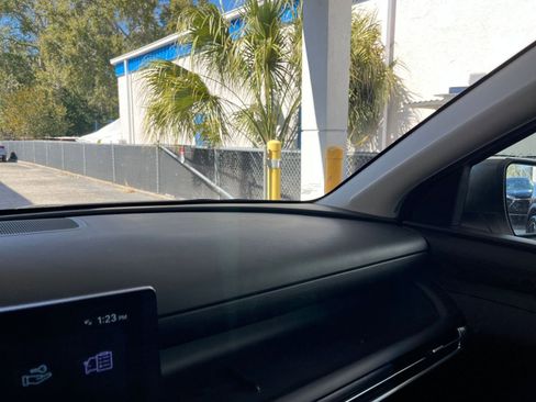 Used 2025 Hyundai Tucson SEL image 36