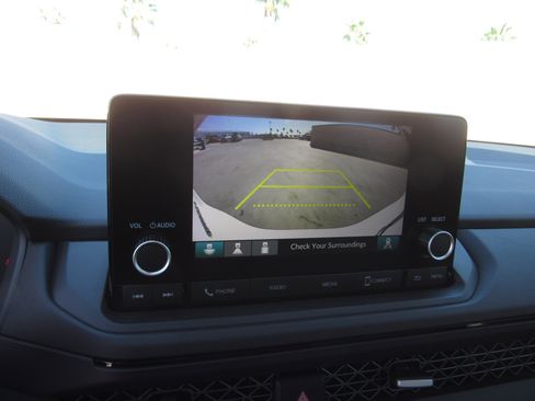 Used 2025 Honda Accord SE image 19