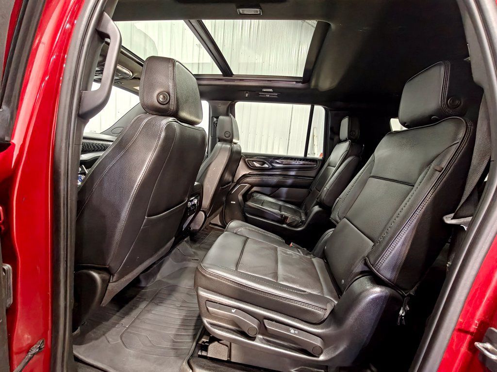 Used 2023 GMC Yukon XL Denali AWD/4WD image 32