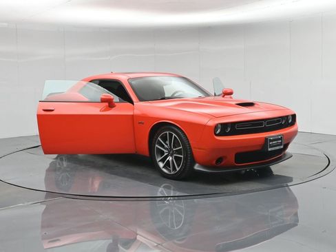 Used 2023 Dodge Challenger R/T image 30