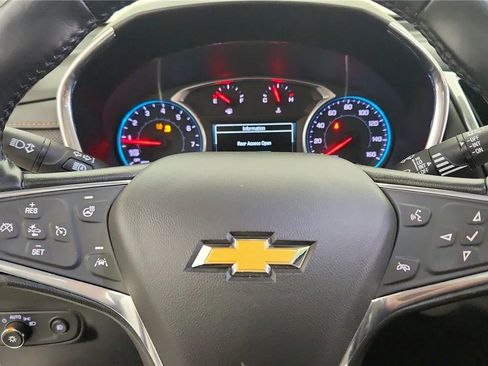 Used 2018 Chevrolet Equinox Premier image 27